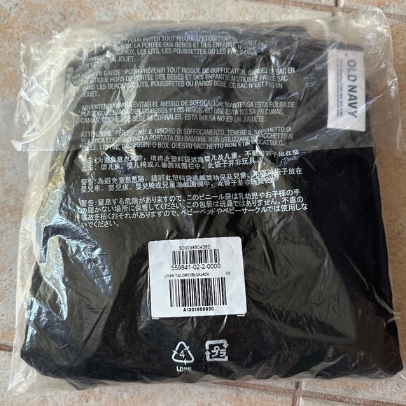 Old Navy Extra High-Waisted Pleated Taylor Wide-Leg Linen-Blend Trouser Pants - Picture 5 of 7